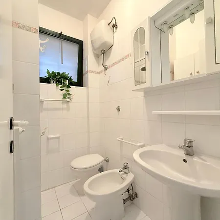 M195 - Marcelli, Trilocale A 2 Passi Dal Mare * 마르첼리